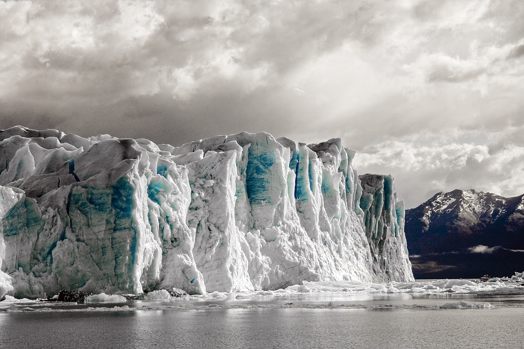landscape of a glacier in South America with a cloudy sky