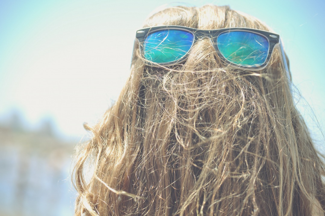 Eyeware back girl