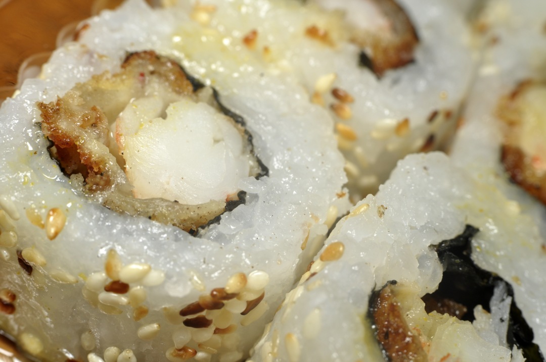 Sushi prawns with sesame Macro