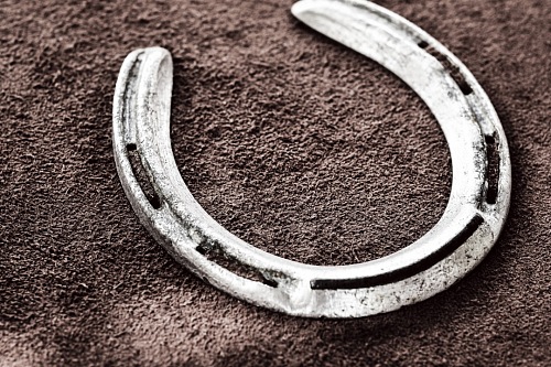 horseshoe good luck
