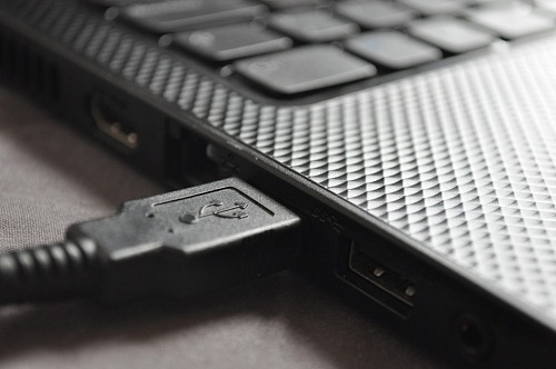 Laptop USB port